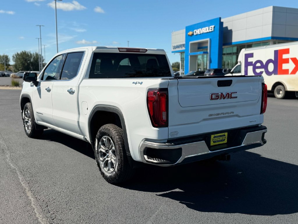 Used 2025 GMC Sierra 1500 SLT AWD/4WD image 9