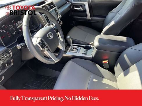 Used 2021 Toyota 4Runner SR5 Premium w/ Moonroof Package AWD/4WD image 26