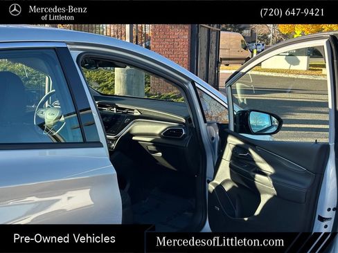 Used 2023 Chevrolet Bolt LT w/ Infotainment Package image 27