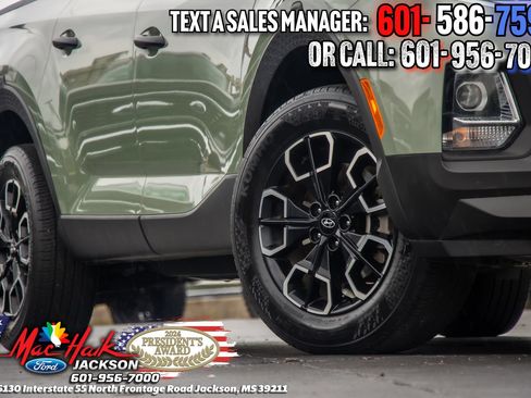 Used 2022 Hyundai Santa Cruz SEL FWD image 2