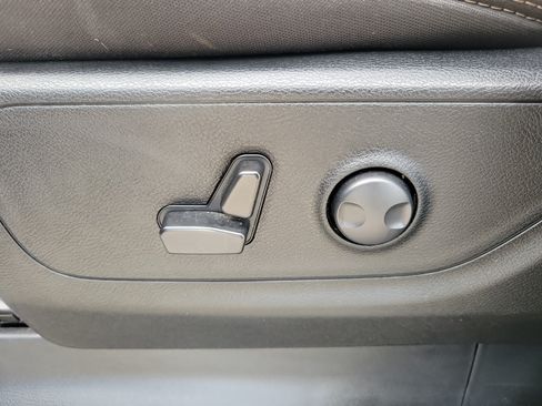 Used 2023 RAM 1500 Big Horn AWD/4WD image 14