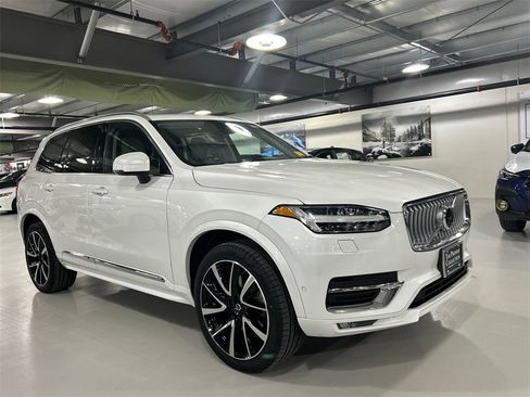 Certified 2023 Volvo XC90 B6 Plus w/ Protection Package Premier image 1