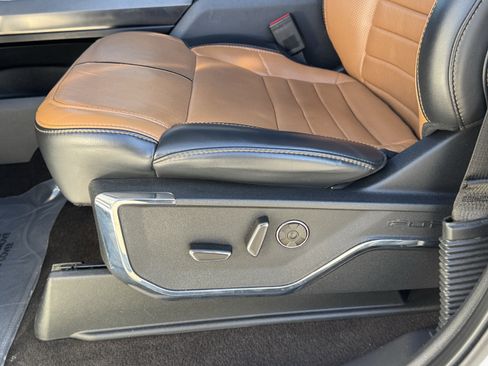 Used 2022 Ford F150 Platinum w/ Equipment Group 701A High image 27