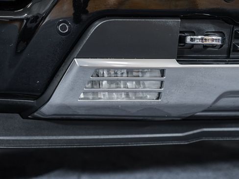 Used 2023 Chevrolet Silverado 1500 High Country w/ High Country Premium Package image 11