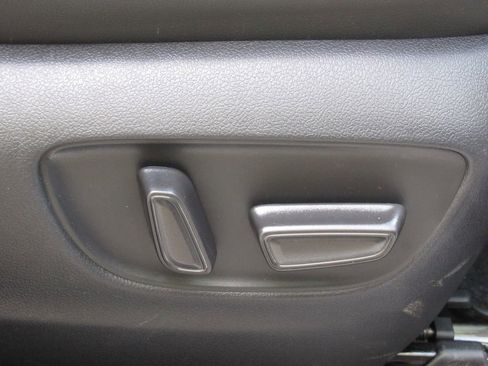 Certified 2025 Toyota Highlander XSE AWD/4WD image 21