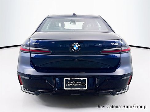 Used 2024 BMW 740i xDrive w/ Premium Package AWD/4WD image 6