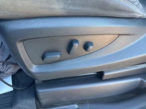 Used 2018 Chevrolet Tahoe LS image 11