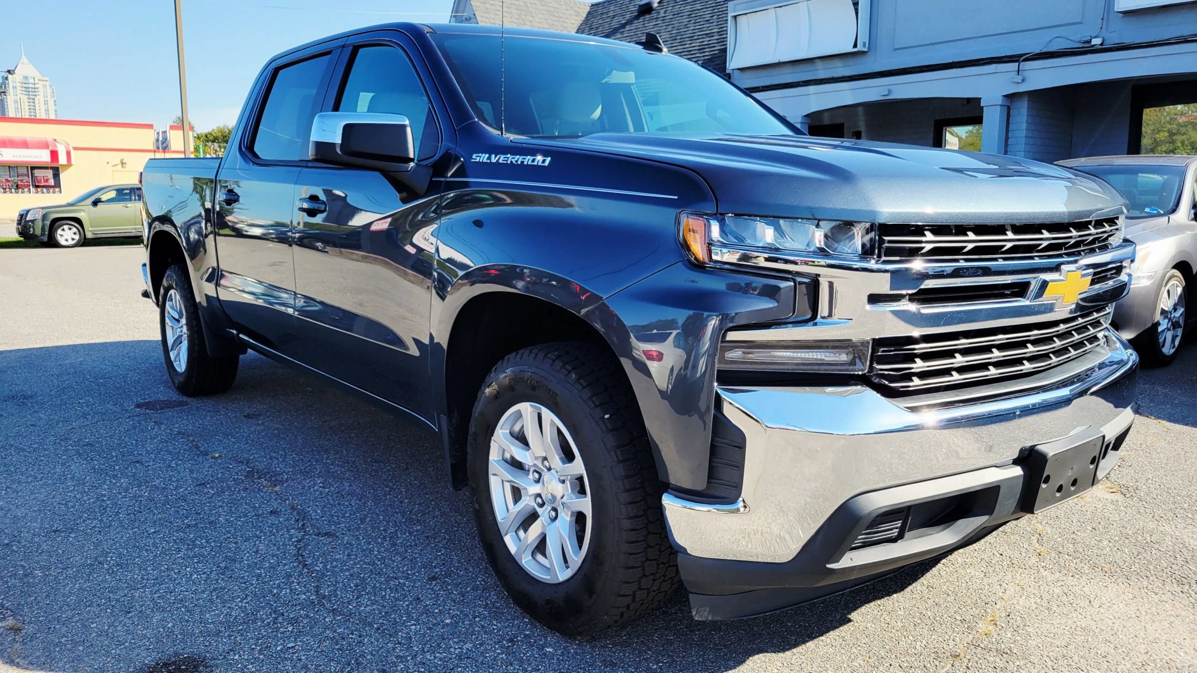 Used 2020 Chevrolet Silverado 1500 LT w/ All-Star Edition RWD image 5