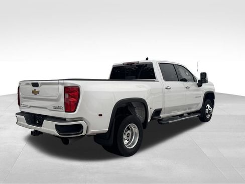 Used 2023 Chevrolet Silverado 3500 High Country image 4