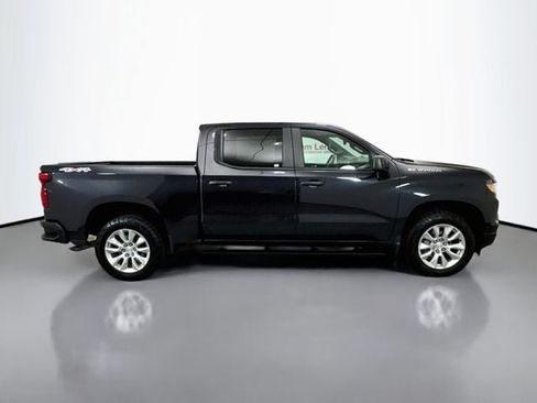 Used 2023 Chevrolet Silverado 1500 Custom AWD/4WD image 9