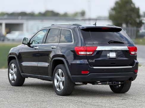 Used 2011 Jeep Grand Cherokee Limited w/ Luxury Group II image 10