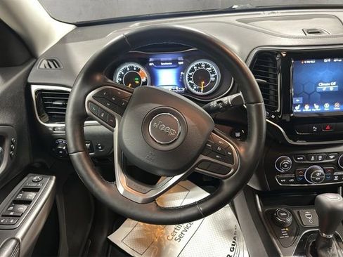 Used 2020 Jeep Cherokee Limited image 13