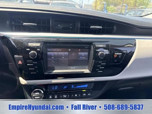 Used 2016 Toyota Corolla LE FWD image 21