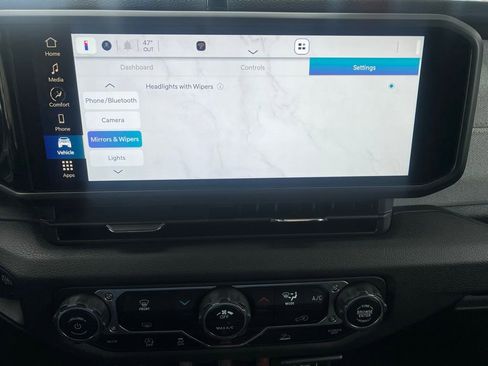 Used 2024 Jeep Wrangler Sport S AWD/4WD image 36