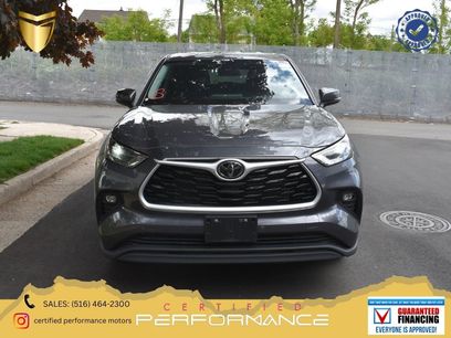 Used 2025 Toyota Highlander LE