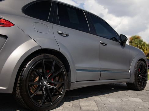 Used 2015 Porsche Cayenne Turbo AWD/4WD image 11