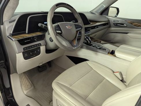 Used 2022 Cadillac Escalade ESV Sport Platinum w/ LPO, ONYX Package AWD/4WD image 11