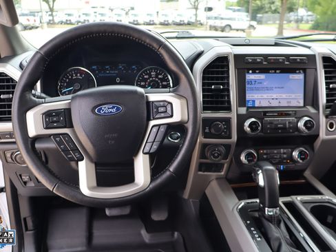 Certified 2019 Ford F150 Lariat w/ Equipment Group 502A Luxury AWD/4WD image 17