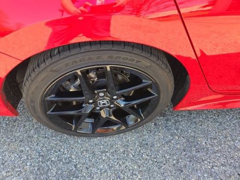 Used 2025 Honda Civic Sport image 9