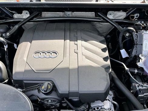 Used 2025 Audi Q5 2.0T Premium w/ Convenience Plus Package AWD/4WD image 30