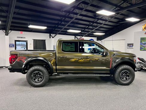 Used 2025 Ford F150 Raptor w/ Equipment Group 803A Raptor R image 4