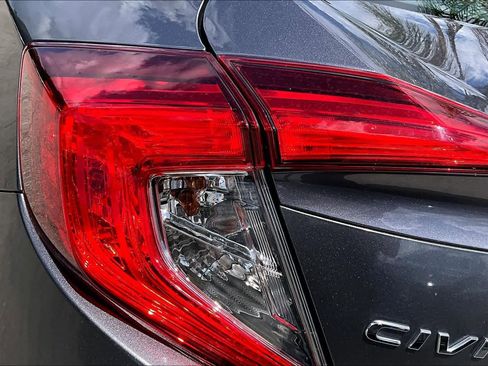 Used 2020 Honda Civic EX image 29