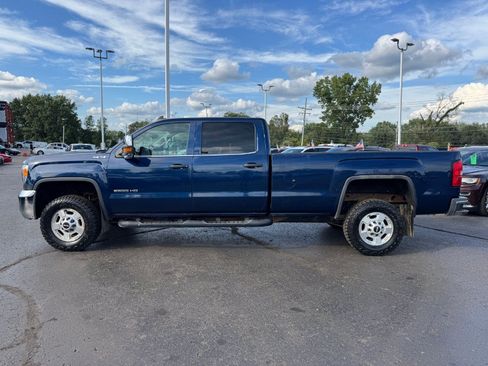 Used 2015 GMC Sierra 2500 SLE AWD/4WD image 2