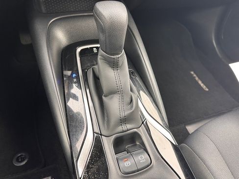 Used 2022 Toyota Corolla LE image 23