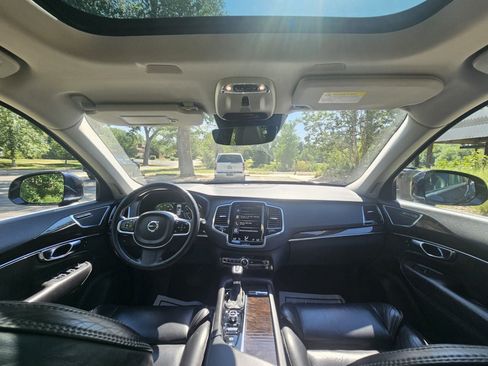 Used 2017 Volvo XC90 T6 Momentum w/ Vision Package AWD/4WD image 47
