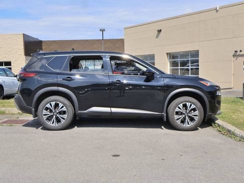 Used 2021 Nissan Rogue SV AWD/4WD image 5