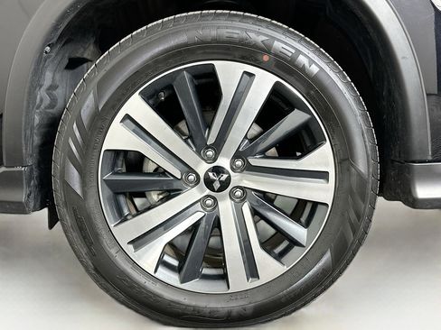 Used 2025 Mitsubishi Outlander Sport SE image 11