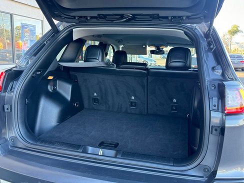 Used 2020 Jeep Cherokee Limited FWD image 6