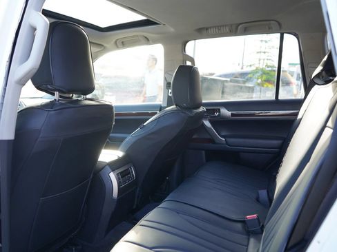 Used 2015 Lexus GX 460 AWD/4WD image 15