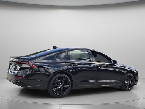 Certified 2025 Honda Accord Sport image 7