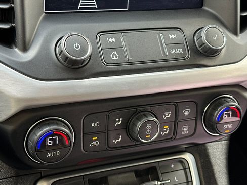 Used 2020 GMC Acadia SLE image 24