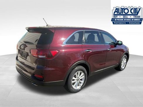 Used 2019 Kia Sorento AWD image 5