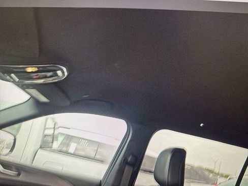 Used 2023 Jeep Grand Cherokee L Altitude image 28