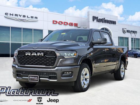Used 2026 RAM 1500 4x4 Crew Cab image 2