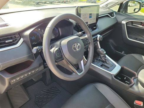 Used 2024 Toyota RAV4 Limited image 24