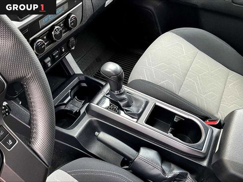 Certified 2023 Toyota Tacoma TRD Off-Road image 17