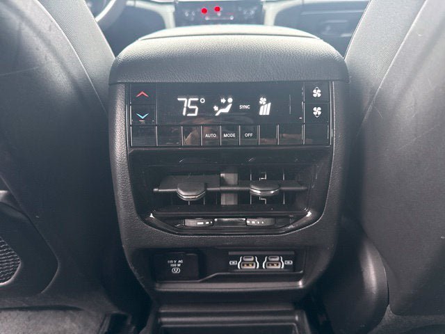 Used 2023 Jeep Grand Cherokee L Laredo AWD/4WD image 20