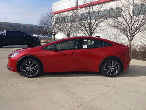 New 2026 Toyota Prius XLE image 9