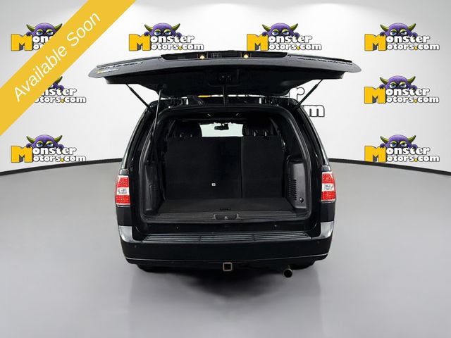 Used 2014 Lincoln Navigator 4WD image 25