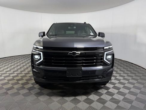 Used 2025 Chevrolet Suburban RST image 6
