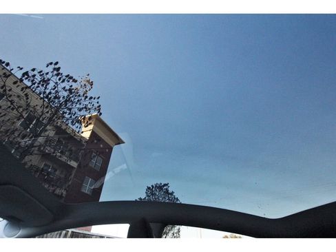 Used 2023 Tesla Model Y Performance image 20