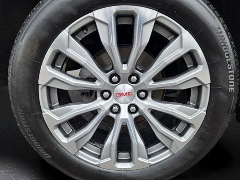 Used 2021 GMC Yukon Denali w/ Denali Ultimate Package AWD/4WD image 56
