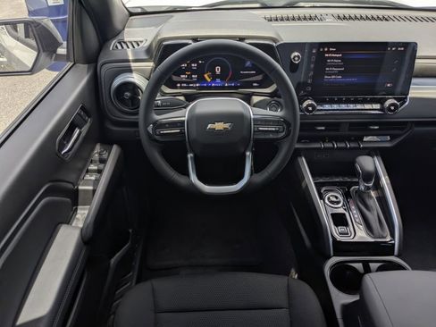 Used 2026 Chevrolet Colorado LT AWD/4WD image 19
