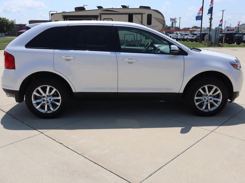 Used 2014 Ford Edge SEL w/ Equipment Group 205A AWD/4WD image 4