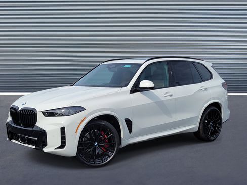 New 2026 BMW X5 xDrive40i w/ M Sport Package AWD/4WD image 1