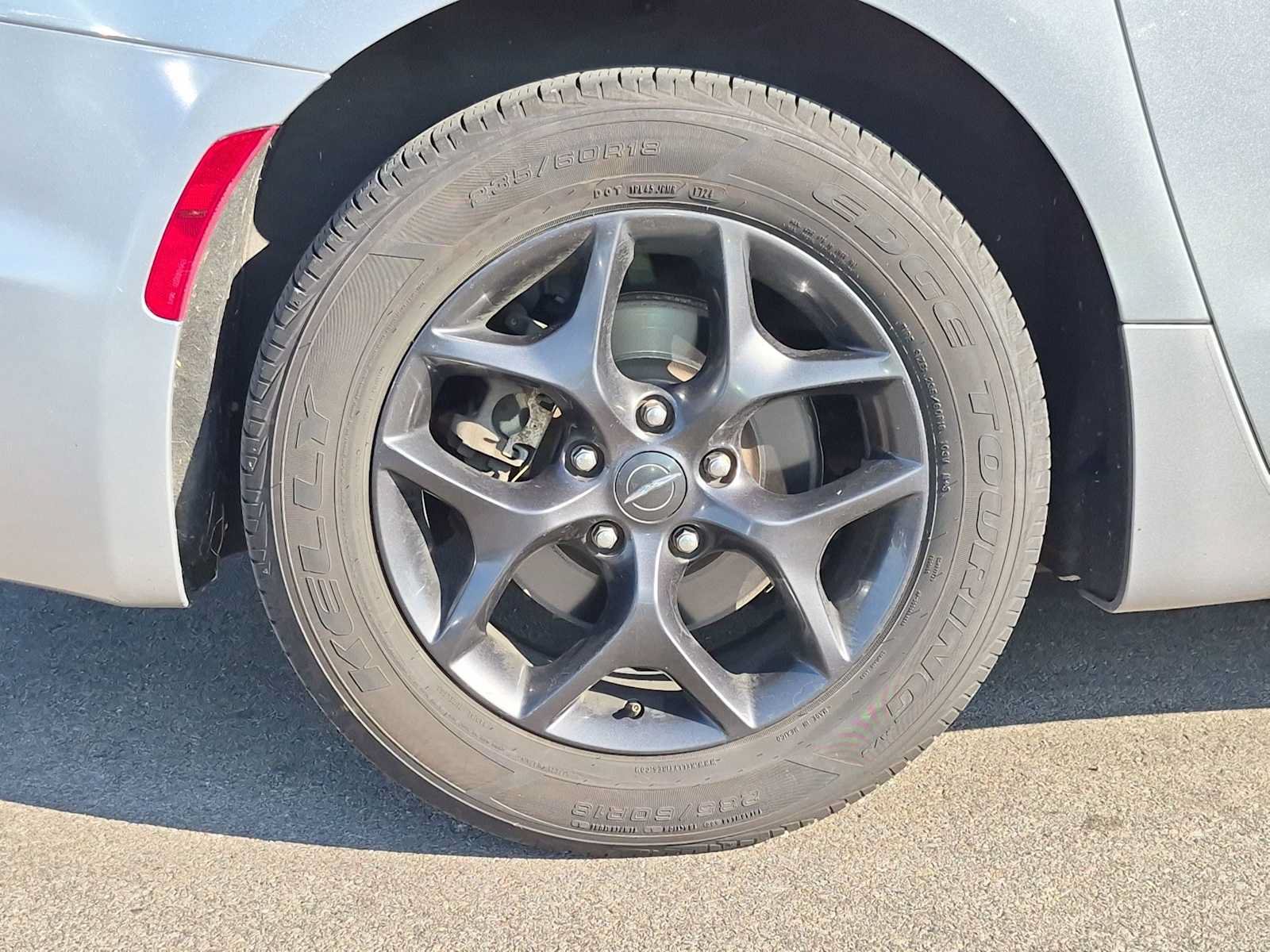Used 2019 Chrysler Pacifica Touring Plus w/ S Appearance Package FWD image 14